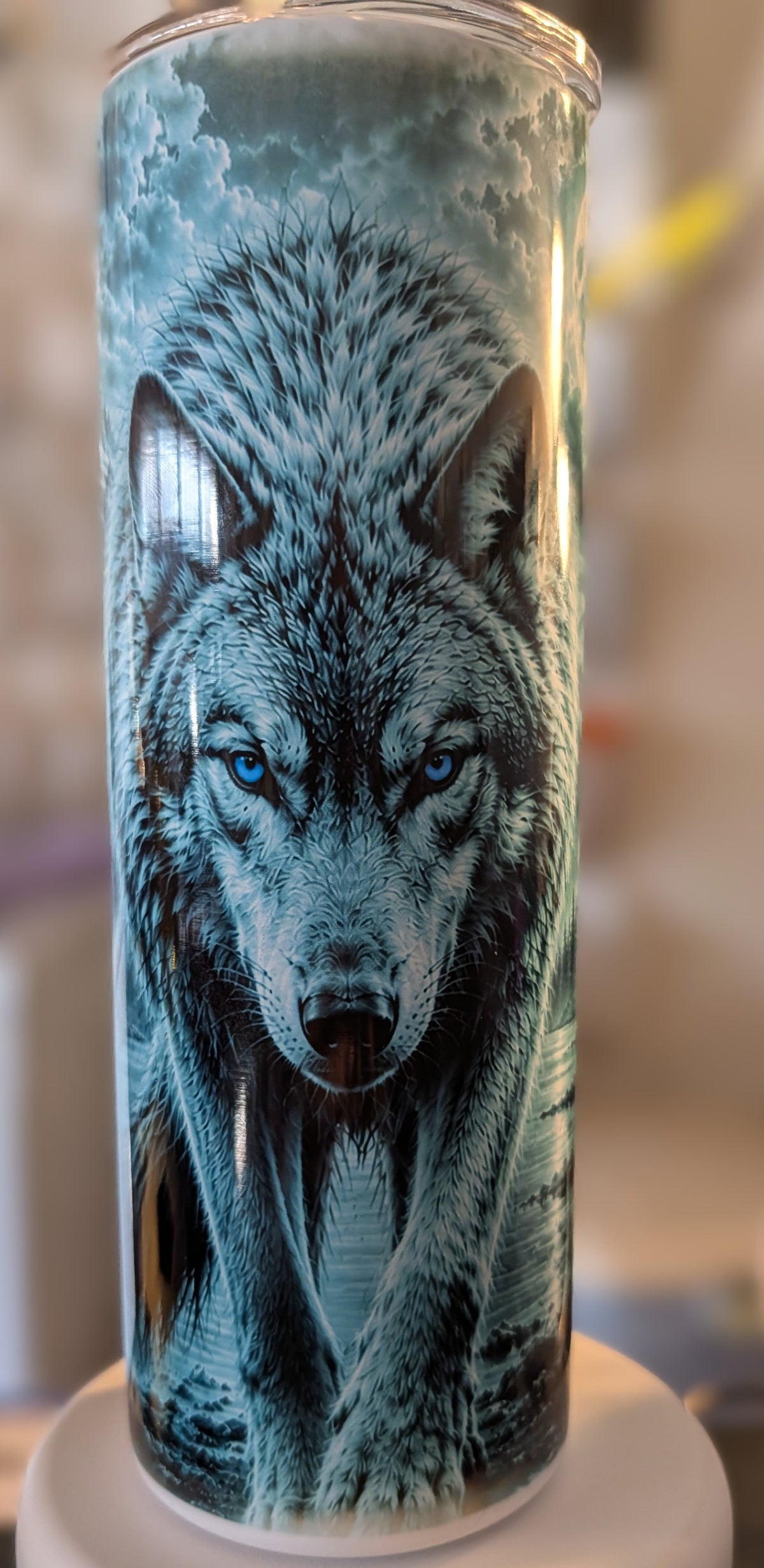 Wolf 20 oz tumbler